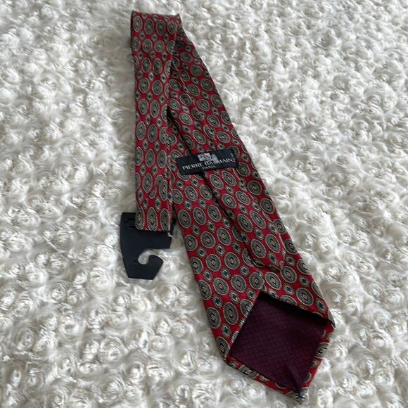 Pierre Balmain Paris Men’s Silk Tie Medallion Print Red Blue Gold Made in USA - Picture 2 of 6
